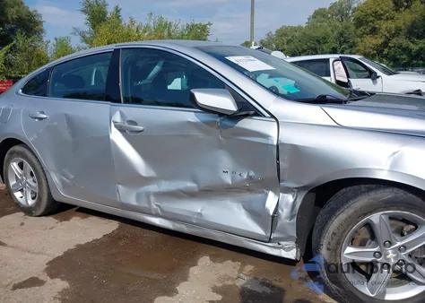 2022 Chevrolet Malibu Fwd Lt из США, поврежденный, VIN 1G1ZD5ST7NF177044